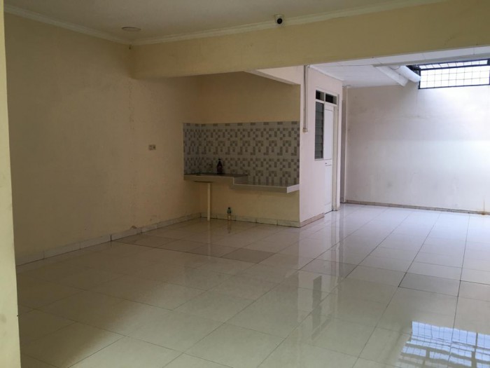 Dbeb. Rumah Dijual di Taman Picadilly Lippo Cikarang